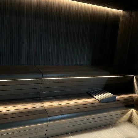 דירה Cozy With Balcony, 5 Min Away From The Beach- Part Of The Family 'vicki Apart וארנה