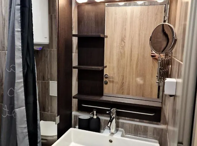 דירה Cozy With Balcony, 5 Min Away From The Beach- Part Of The Family 'vicki Apart *