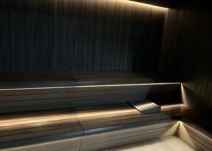 דירה Cozy With Balcony, 5 Min Away From The Beach- Part Of The Family 'vicki Apart וארנה